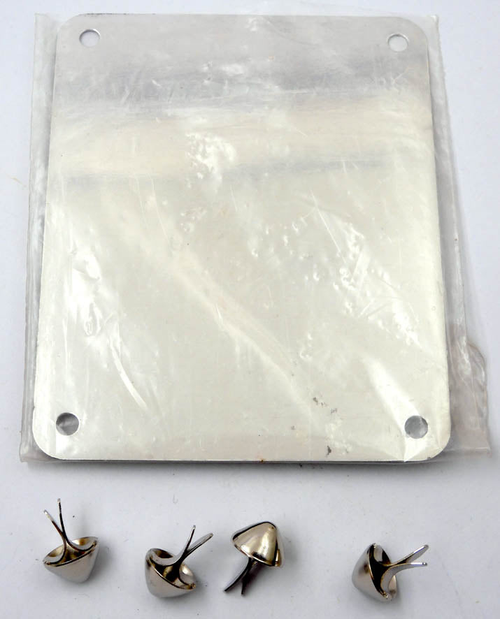 Guns N'Roses - 'Alien' Brassart Metal Patch