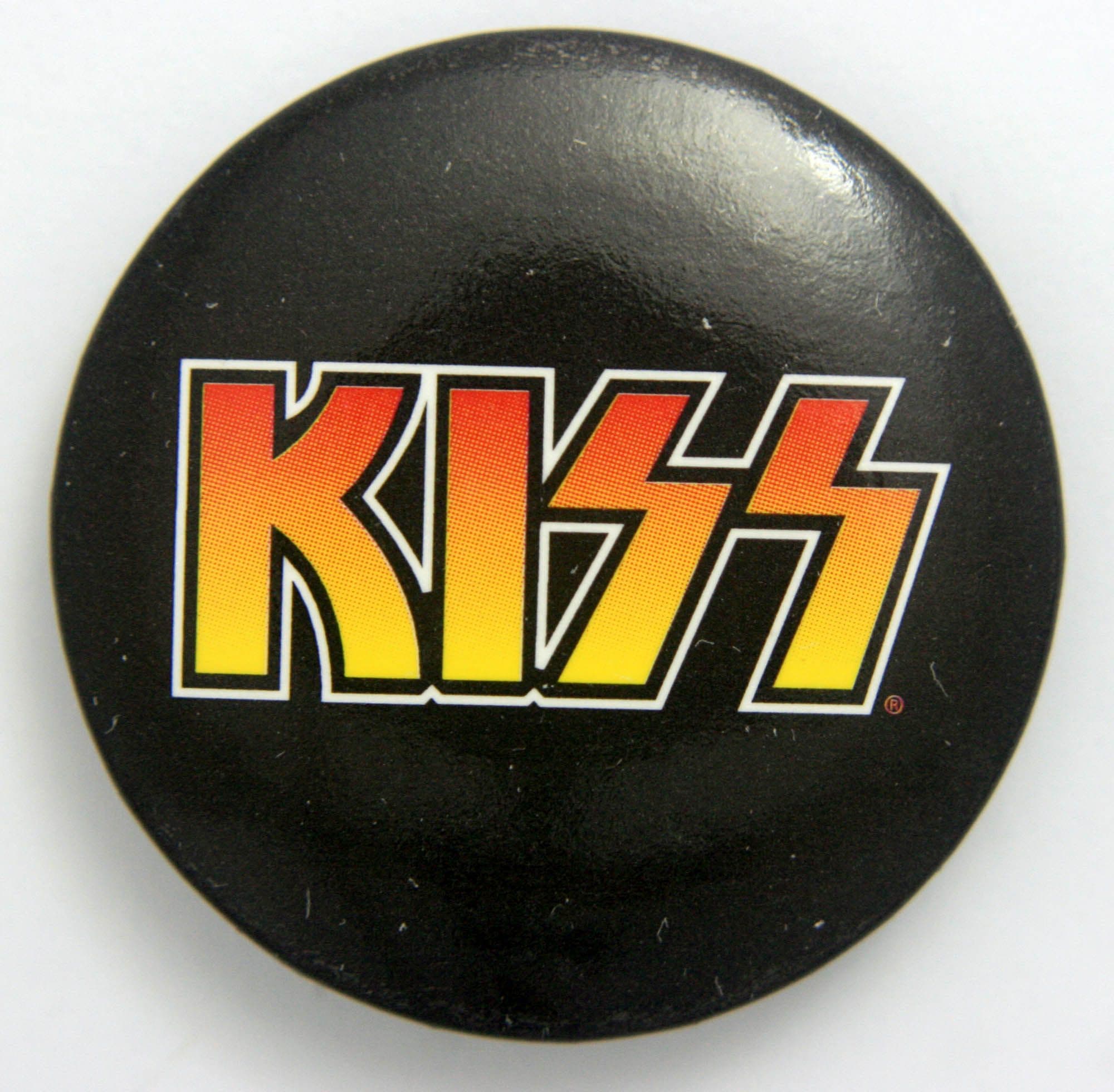 Kiss - 'Logo Black Background' Large Button Badge