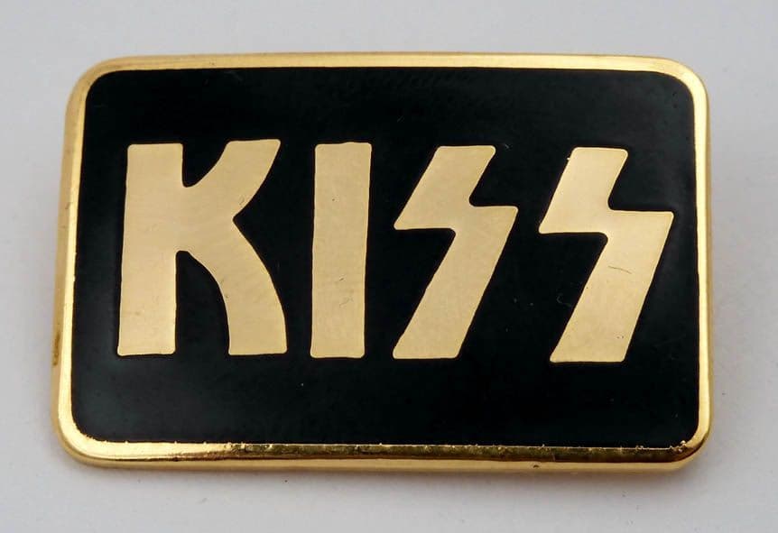 Kiss 'Logo' Enamel Badge