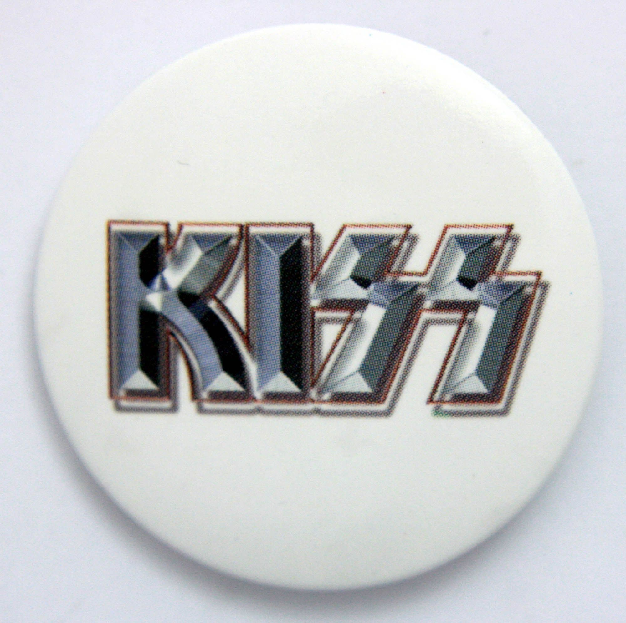 Kiss - 'Logo White Background' Large Button Badge