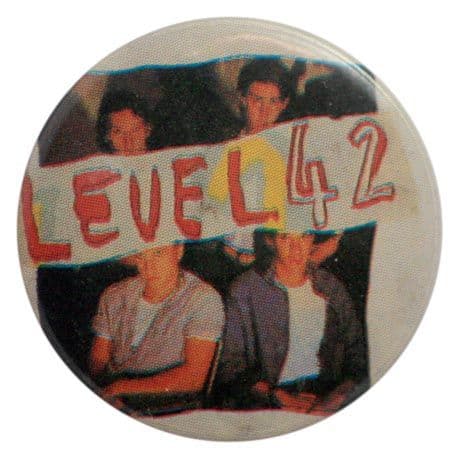 Level 42 - 'Group Box' Button Badge