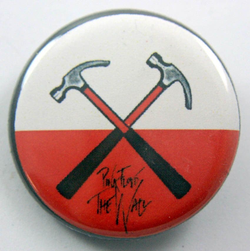 Pink Floyd - 'The Wall - Hammers' 32mm Badge