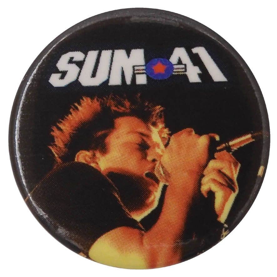 Sum 41 - 'Deryck Singing' Button Badge
